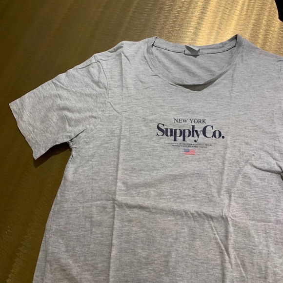 Gray NYC T-Shirt - Picture 1 of 2